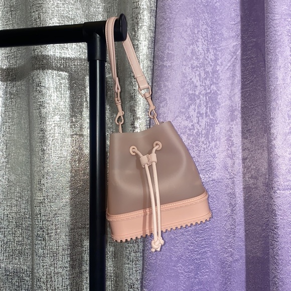 Stylish Purse - Picture 3 of 5